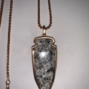 Kendra Scott rose gold necklace